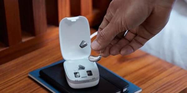 Signia Xperience Pure Charge&Go X 1 Xperience charge Pure Charge Go.jpg – Pendik işitme cihazı merkezi Etfal İşit...